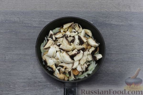 Запеканка из гречки с грибами и колбасой