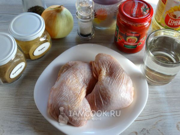 Куриные окорочка в томатном соусе на сковороде