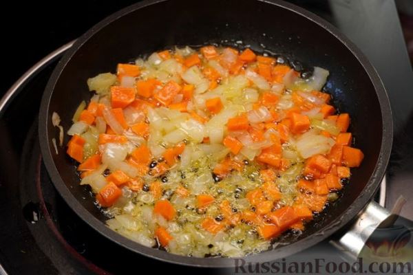 Суп с куриным филе, сладким перцем и клёцками