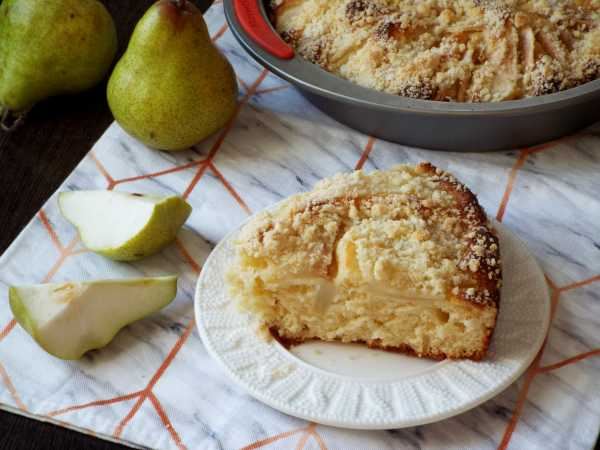 Пирог с яблоками и медом